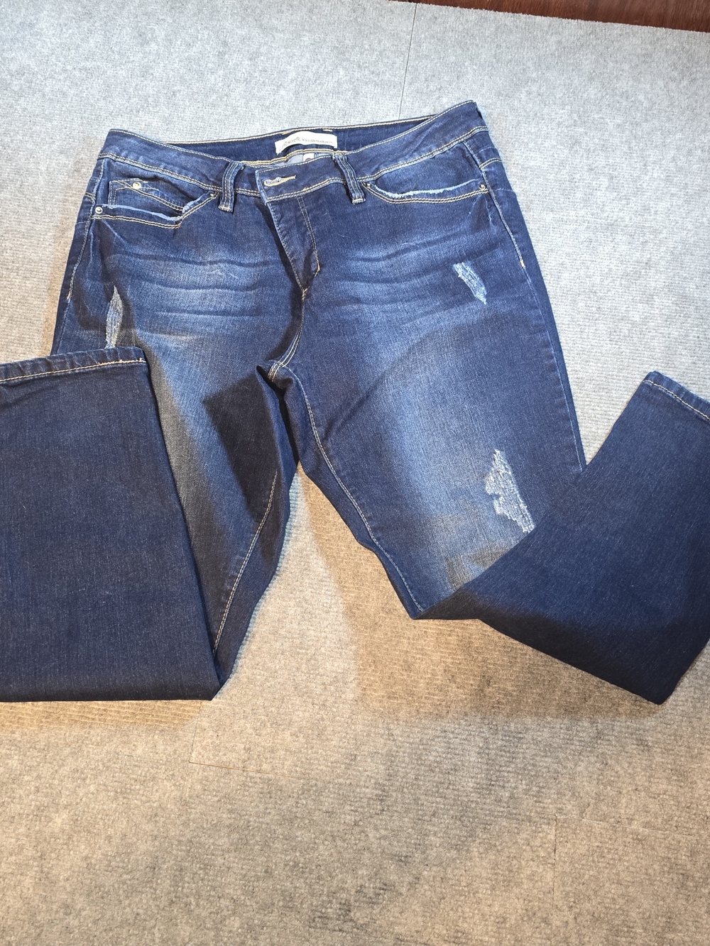 Royalty For Me WannaBettaButt Jeans Women’s 16P Dark Wash Distressed Stretch